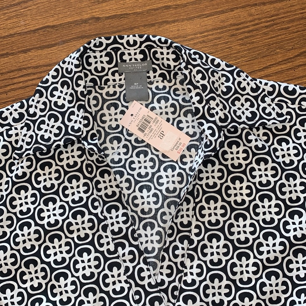 Ann Taylor Black and White Patterned Button Down Top NWT - Picture 6 of 11